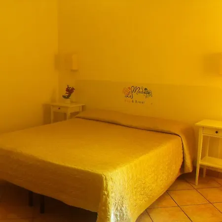 Le Meduse Szálloda 2*