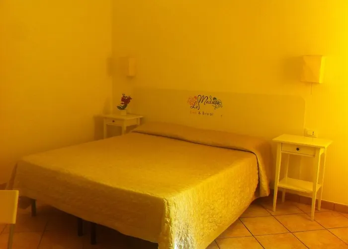 Le Meduse Отель 2*